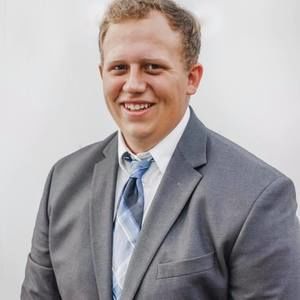 Meet your Posher, Ethan